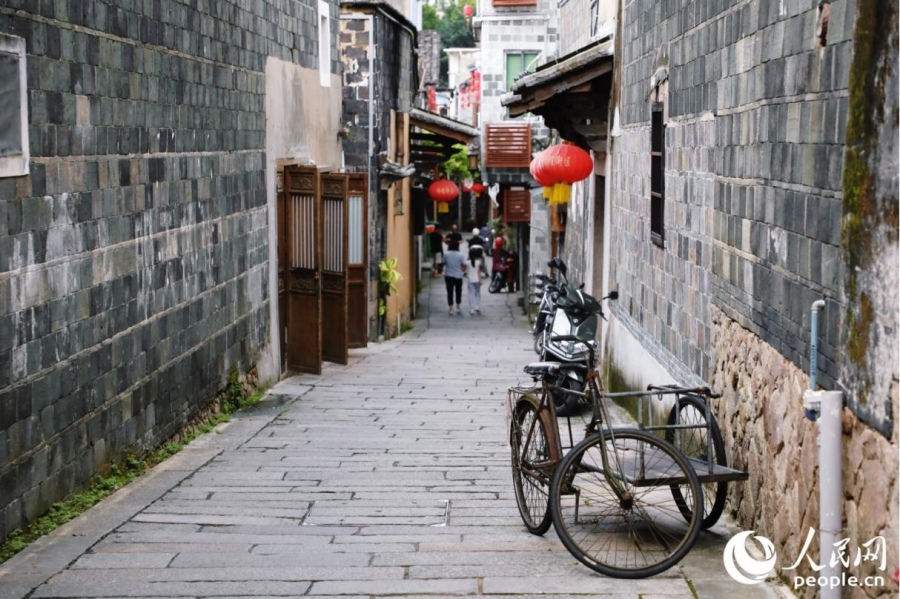8.3宁德市拥有460年历史的鹏程街区既保留了历史风貌,又焕发了新生2.jpg