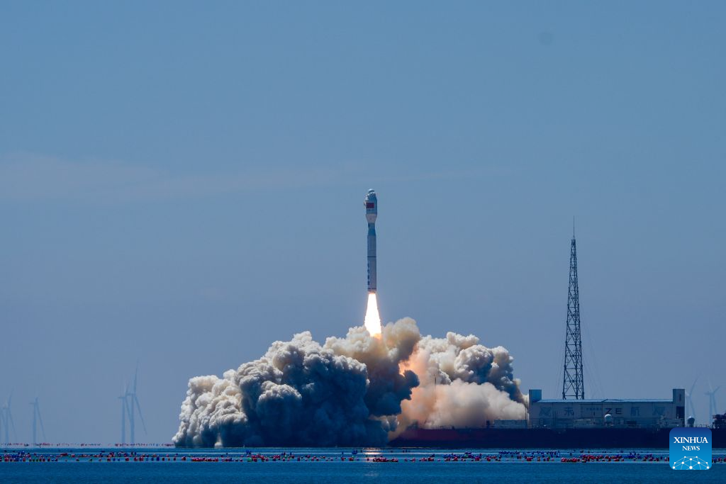8.6捷龙三号火箭海上发射成功 一箭双星送入预定轨道1.jpeg