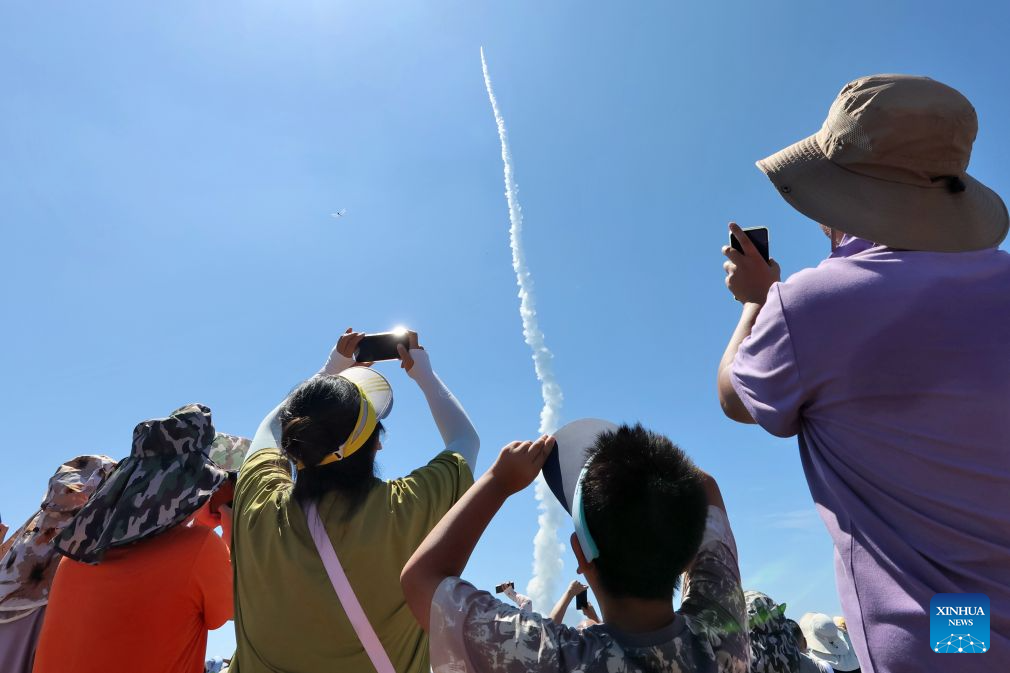 8.6捷龙三号火箭海上发射成功 一箭双星送入预定轨道4.jpeg