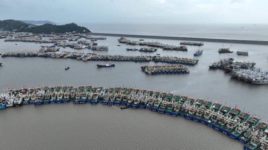 8.10台风“白海豚”逼近东南沿海,各地扎实做好防汛防台各项准备.jpg