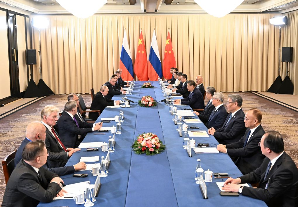 9.1习近平会见俄罗斯总统普京2.jpeg
