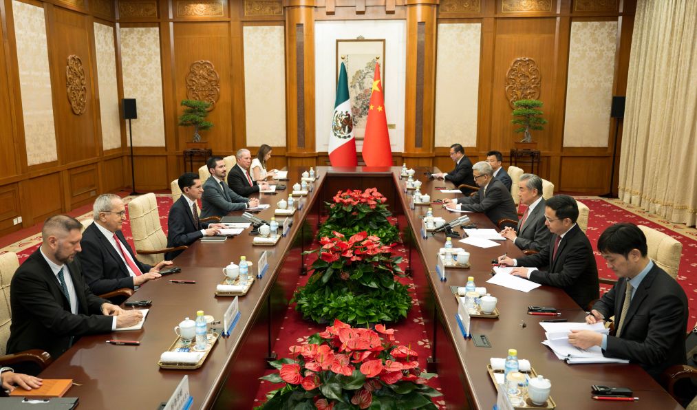 9.8王毅同墨西哥外长贝拉斯科会谈2.jpg