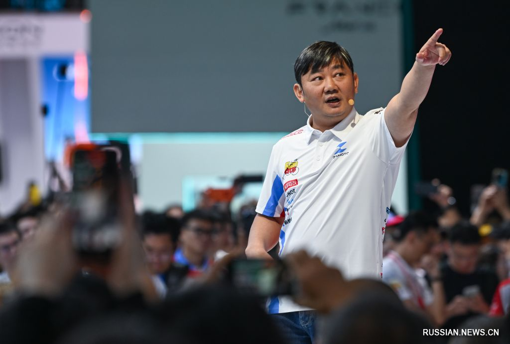 9.21重庆:第24届中国国际摩托车博览会举行8.jpg
